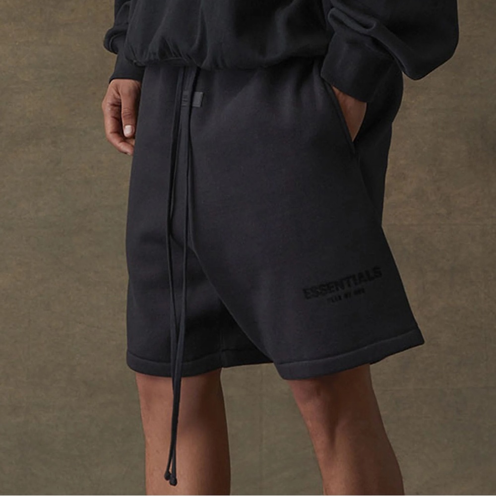 NEW Essentials Fear of God Stretch Limo Sweat Shorts AUTHENTIC 💯